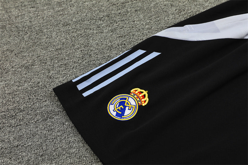 Training shirt and shorts from Real Madrid 24/25