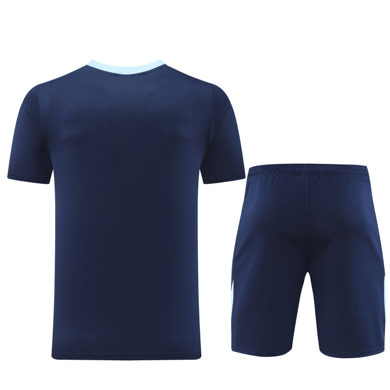 Training shirt and shorts from France 24/25