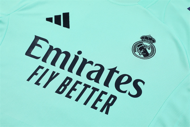 Training shirt and shorts from Real Madrid 24/25