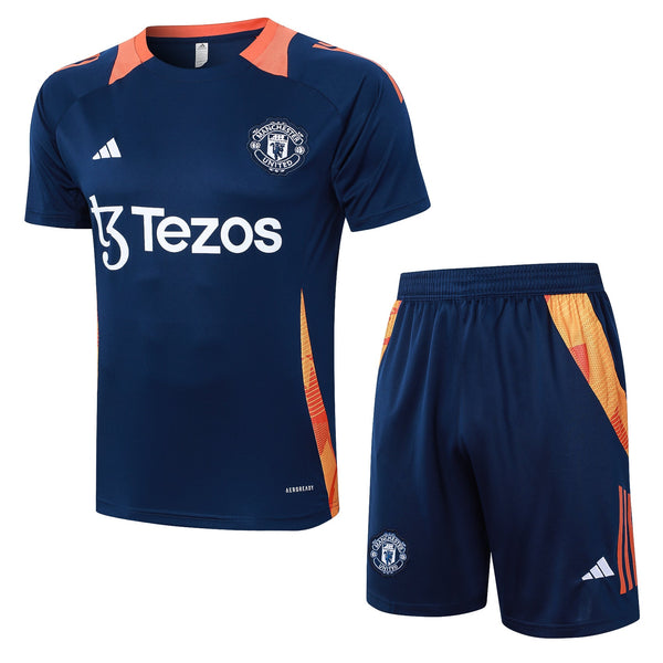 Training shirt and shorts from Manchester United 24/25