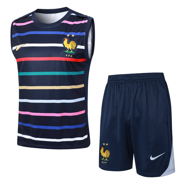 Training shirt and shorts from France 24/25