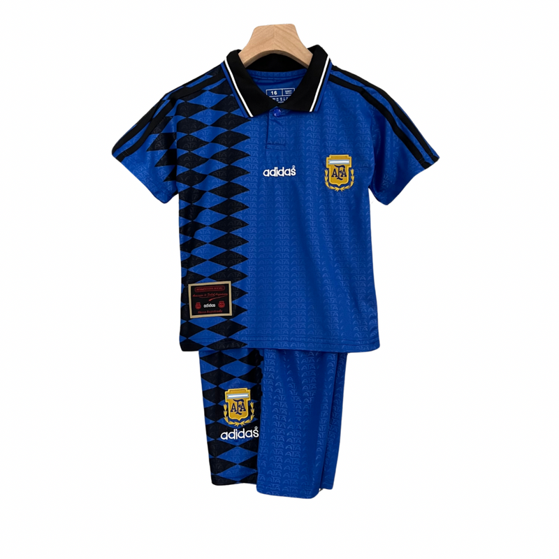 T-shirt and Shorts per Kind Argentina Retro 1994